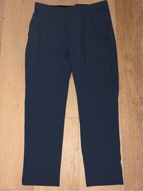 Hurley men’s black performance pants size 34x32.